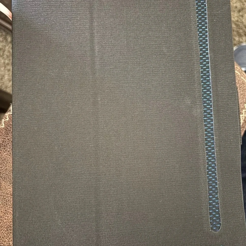 Everett slim case